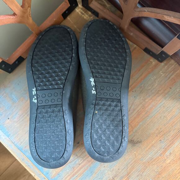 Duluth Trading Co Women Hawk Ridge Slip On Comfort Shoe SZ 9.5 Green Wool Blend - Picture 7 of 8